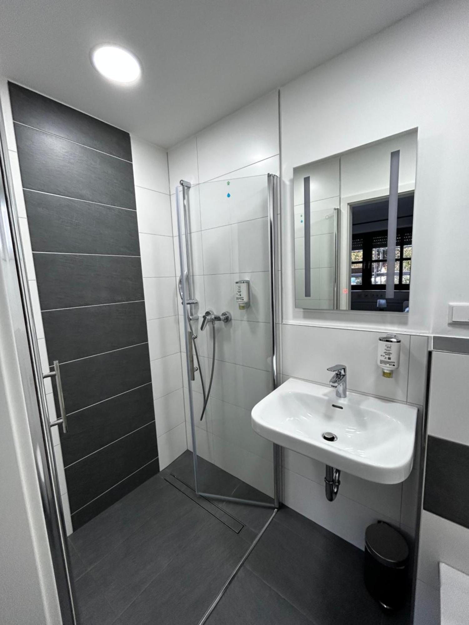 Olymp Wettenberg - Monteurzimmer Launsbach Экстерьер фото
